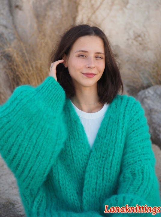 Mohair Coat Thick Oversize Green 100% Natural Mohair Yarn by Lanaknittings - Image 4