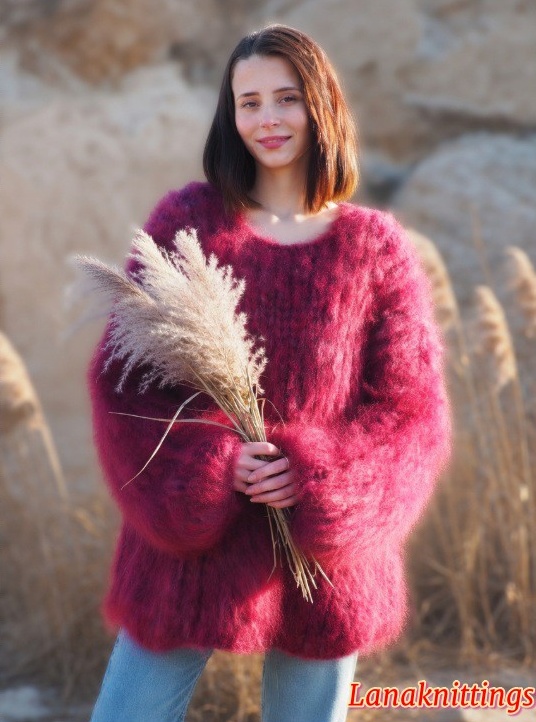 Mohair Sweater Thick Oversize Burgundy by Lanaknittings - Image 6