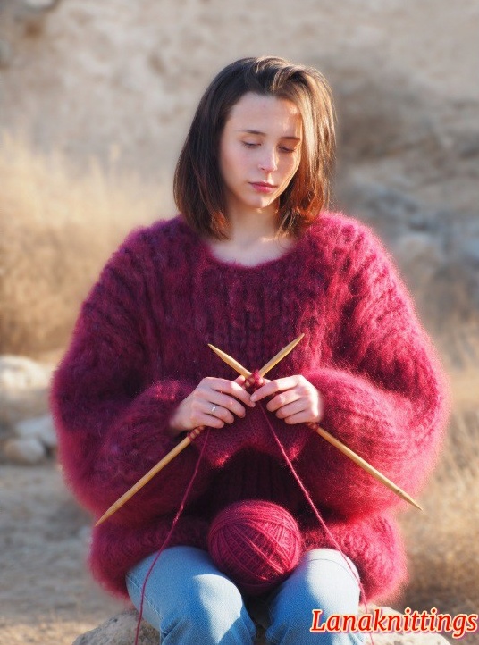 Mohair Sweater Thick Oversize Burgundy by Lanaknittings - Image 4