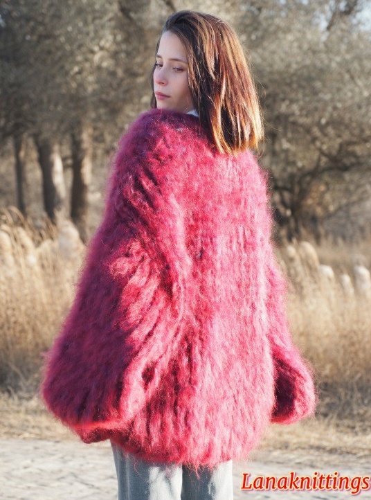 Mohair Sweater Thick Oversize Burgundy by Lanaknittings - Image 7