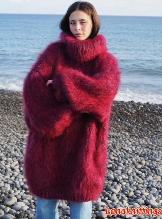 Mohair Sweater Thick Oversize Burgundy by Lanaknittings - Image 2