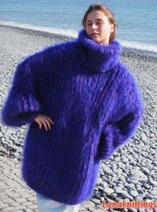 Mohair Sweater Extra Thick Oversize Purple Handmade Handknitted by Lanaknittings