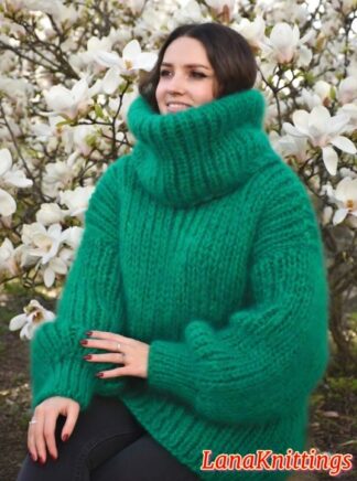 Mohair Sweater Extra Thick Oversize Green T-neck removable  Handmade Handknitted by Lanaknittings