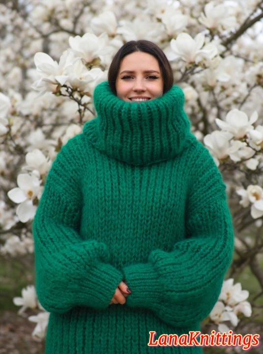 Mohair Sweater Extra Thick Oversize Green T-neck removable Handmade Handknitted by Lanaknittings - Image 9