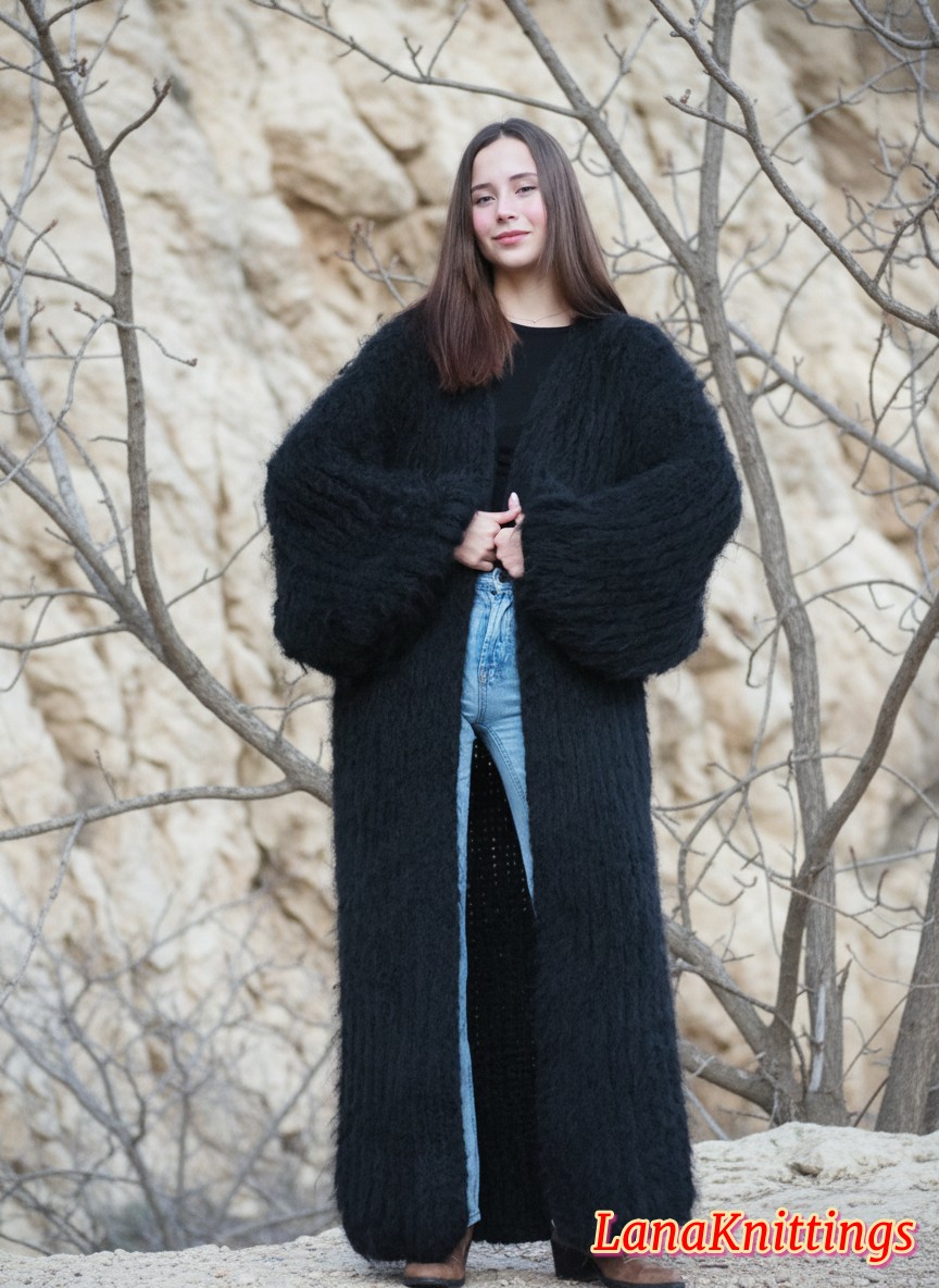 Mohair Long Coat Black Oversize Thick Mohair HandKnitted Handmade LanaKnittings - Image 7
