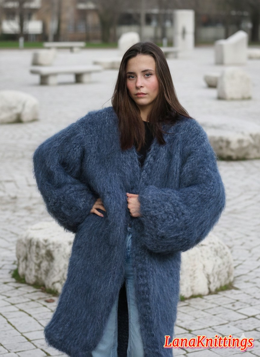 Mohair Coat Blue Jeans Oversize Thick Mohair HandKnitted Handmade LanaKnittings - Image 2