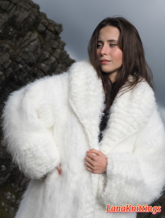 Mohair Coat White Oversize Thick Mohair HandKnitted Handmade LanaKnittings