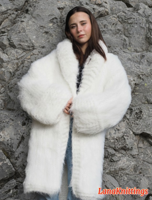 Mohair Coat White Oversize Thick Mohair HandKnitted Handmade LanaKnittings - Image 6