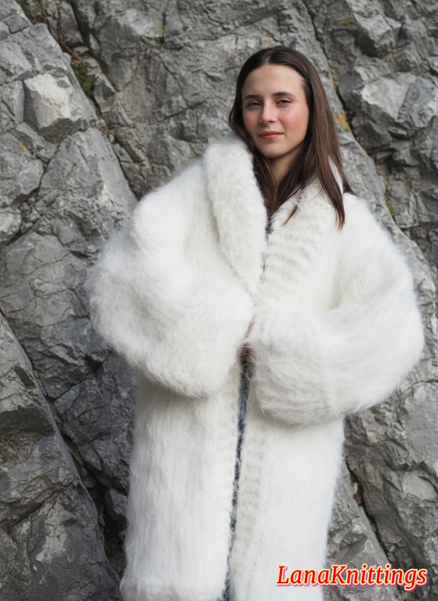 Mohair Coat White Oversize Thick Mohair HandKnitted Handmade LanaKnittings - Image 8