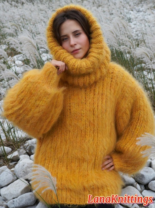 Mohair Sweater Thick Oversize T-neck removable Handmade Handknitted - Image 3