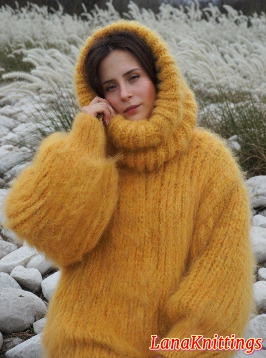 Mohair Sweater Thick Oversize T-neck removable Handmade Handknitted - Image 8