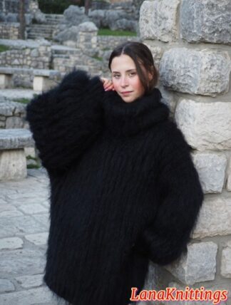 Black Mohair Sweater Thick Oversize Handmade Handknitted by Lanaknittings
