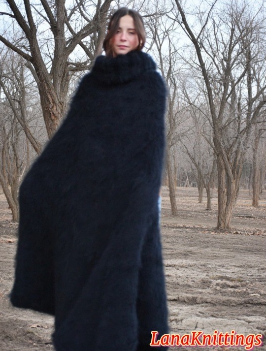 Black Mohair Long Poncho Oversize Handmade Handknitted by Lanaknittings - Image 4