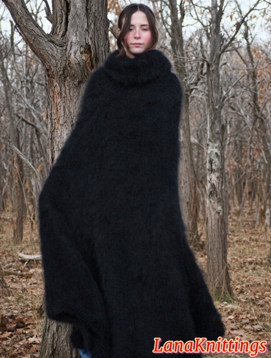 Black Mohair Long Poncho Oversize Handmade Handknitted by Lanaknittings - Image 9