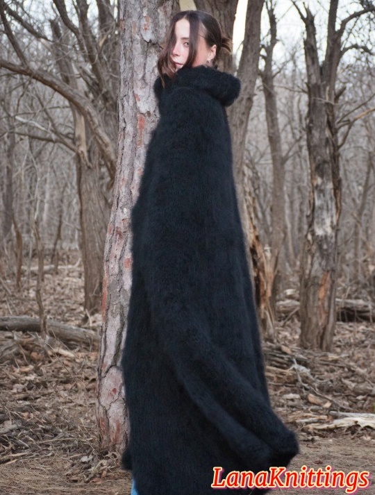 Black Mohair Long Poncho Oversize Handmade Handknitted by Lanaknittings - Image 10