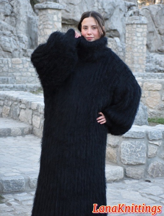 Black Mohair Long Dress Thick Oversize Handmade Handknitted by Lanaknittings - Image 8