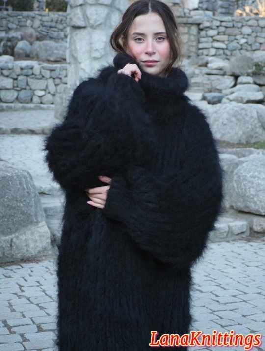 Black Mohair Long Dress Thick Oversize Handmade Handknitted by Lanaknittings - Image 16