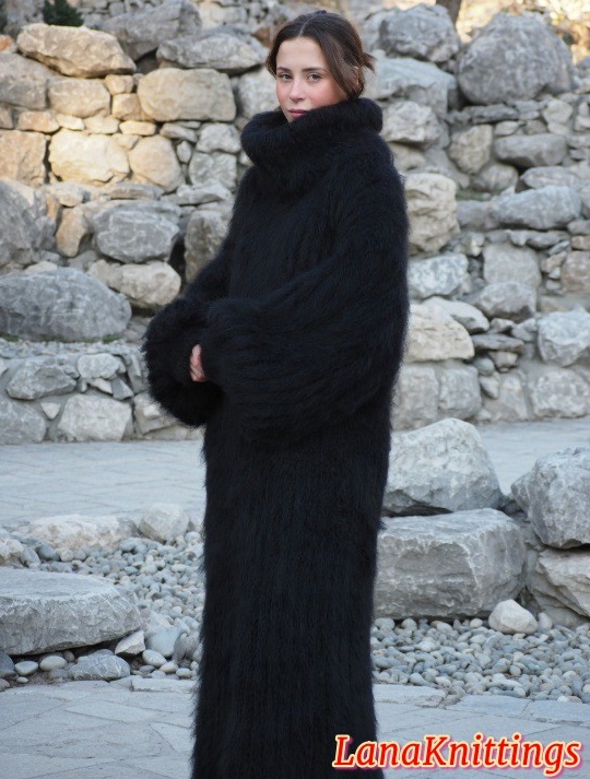 Black Mohair Long Dress Thick Oversize Handmade Handknitted by Lanaknittings - Image 17