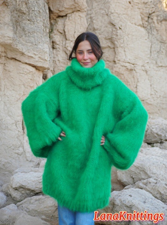 Green Mohair Sweater Thick Oversize Handmade Handknitted by Lanaknittings - Image 8
