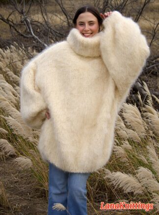 Ivory Mohair Sweater Thick Oversize Handmade Handknitted by Lanaknittings