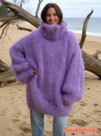 Lavender  Mohair Sweater Thick Oversize Handmade Handknitted by Lanaknittings