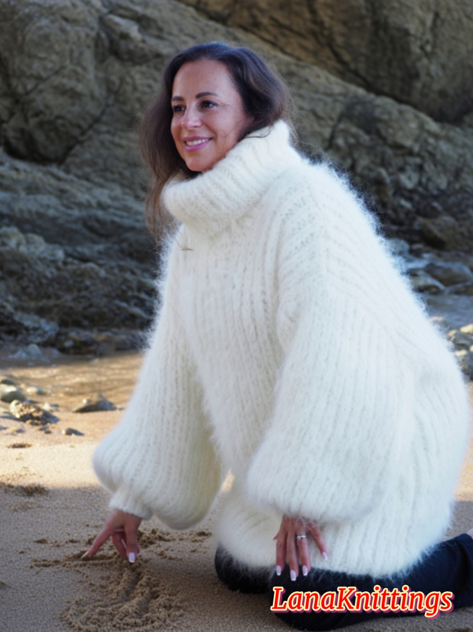 White Longhair Mohair Sweater Thick Handmade Handknitted by Lanaknittings - Image 5