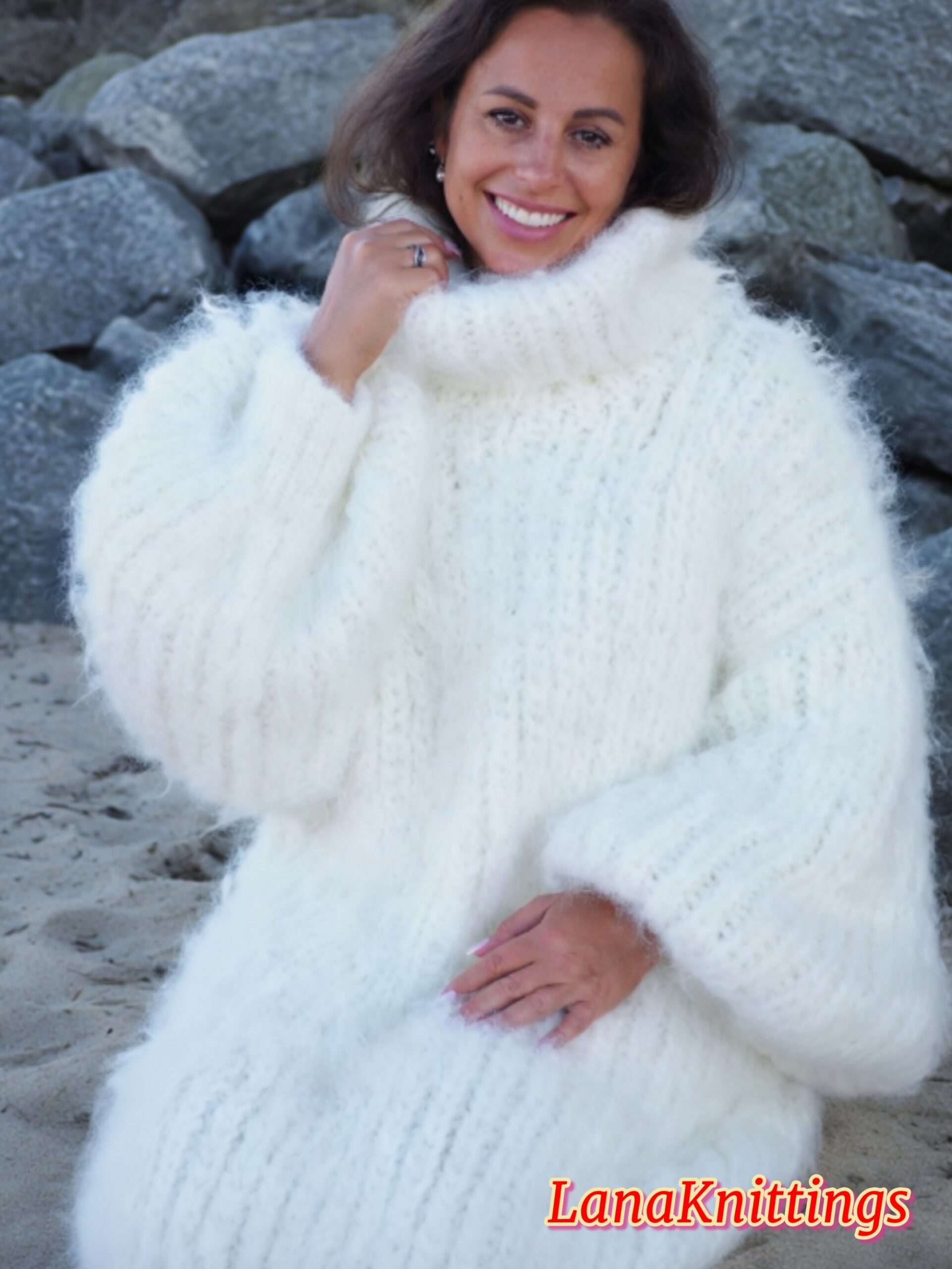 White Longhair Mohair Sweater Thick Handmade Handknitted by Lanaknittings - Image 11