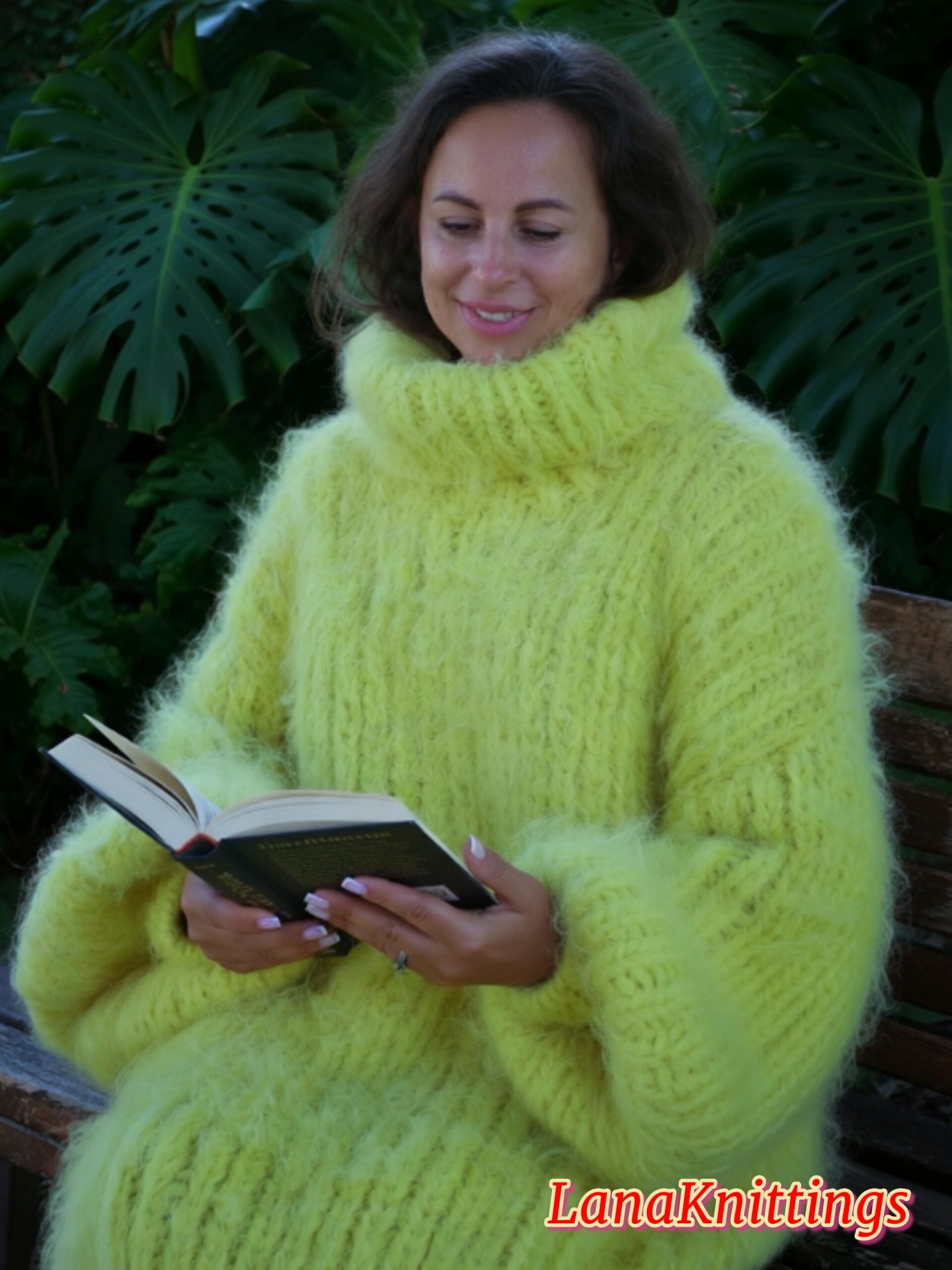 Apple Green Longhair Mohair Sweater Thick Handmade Handknitted by Lanaknittings - Image 6