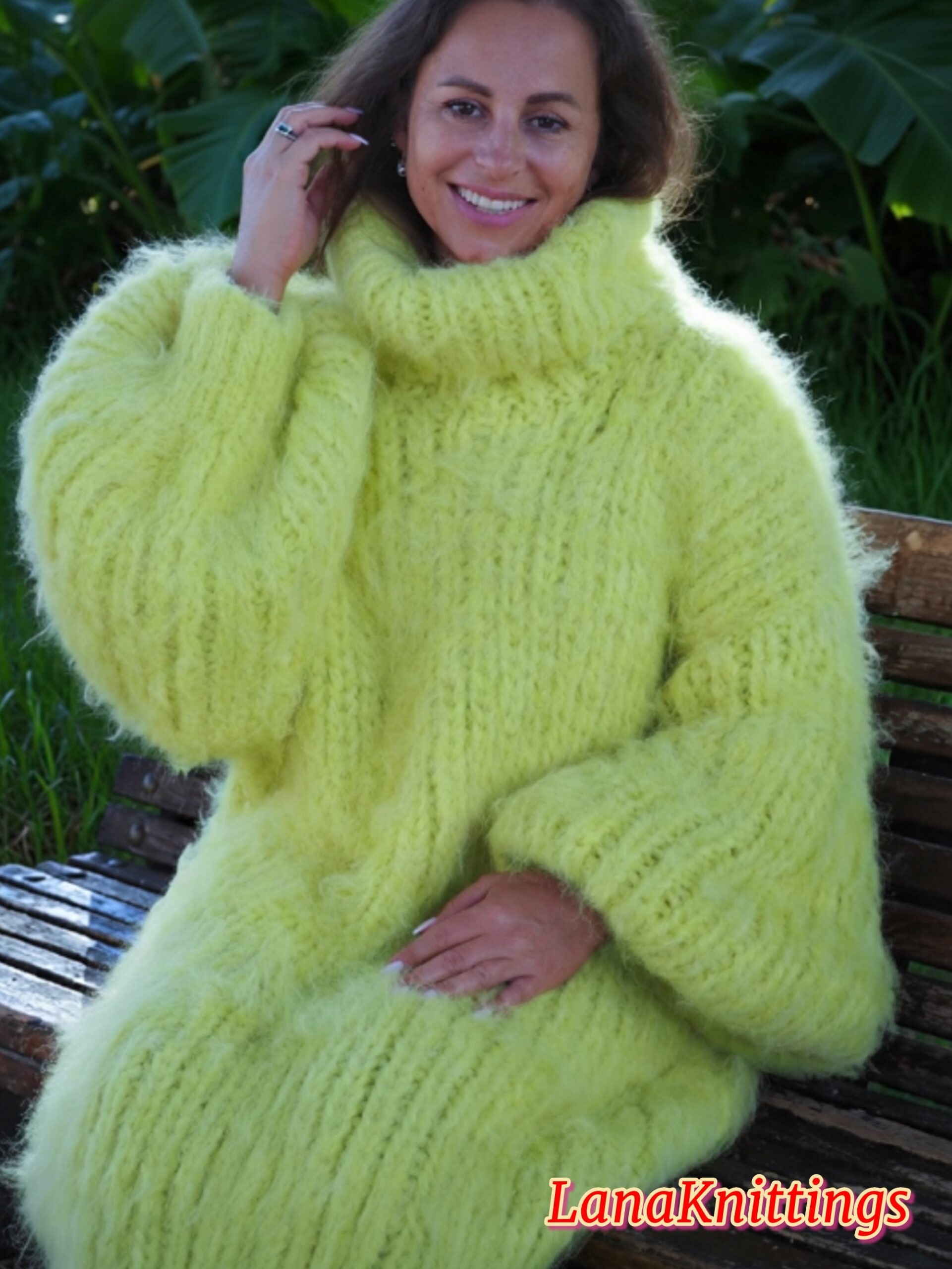 Apple Green Longhair Mohair Sweater Thick Handmade Handknitted by Lanaknittings - Image 8