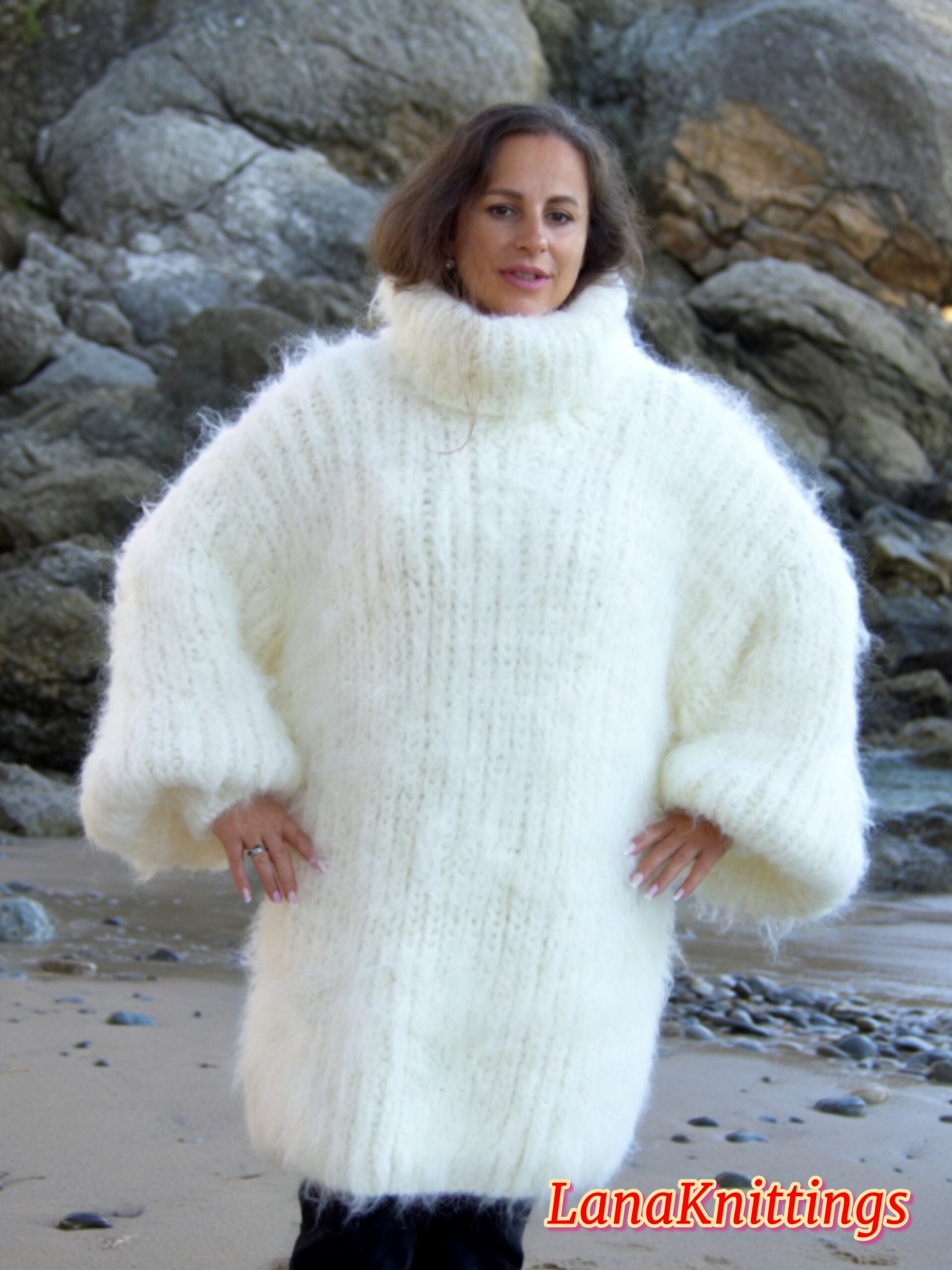 White Longhair Mohair Sweater Thick Handmade Handknitted by Lanaknittings - Image 2