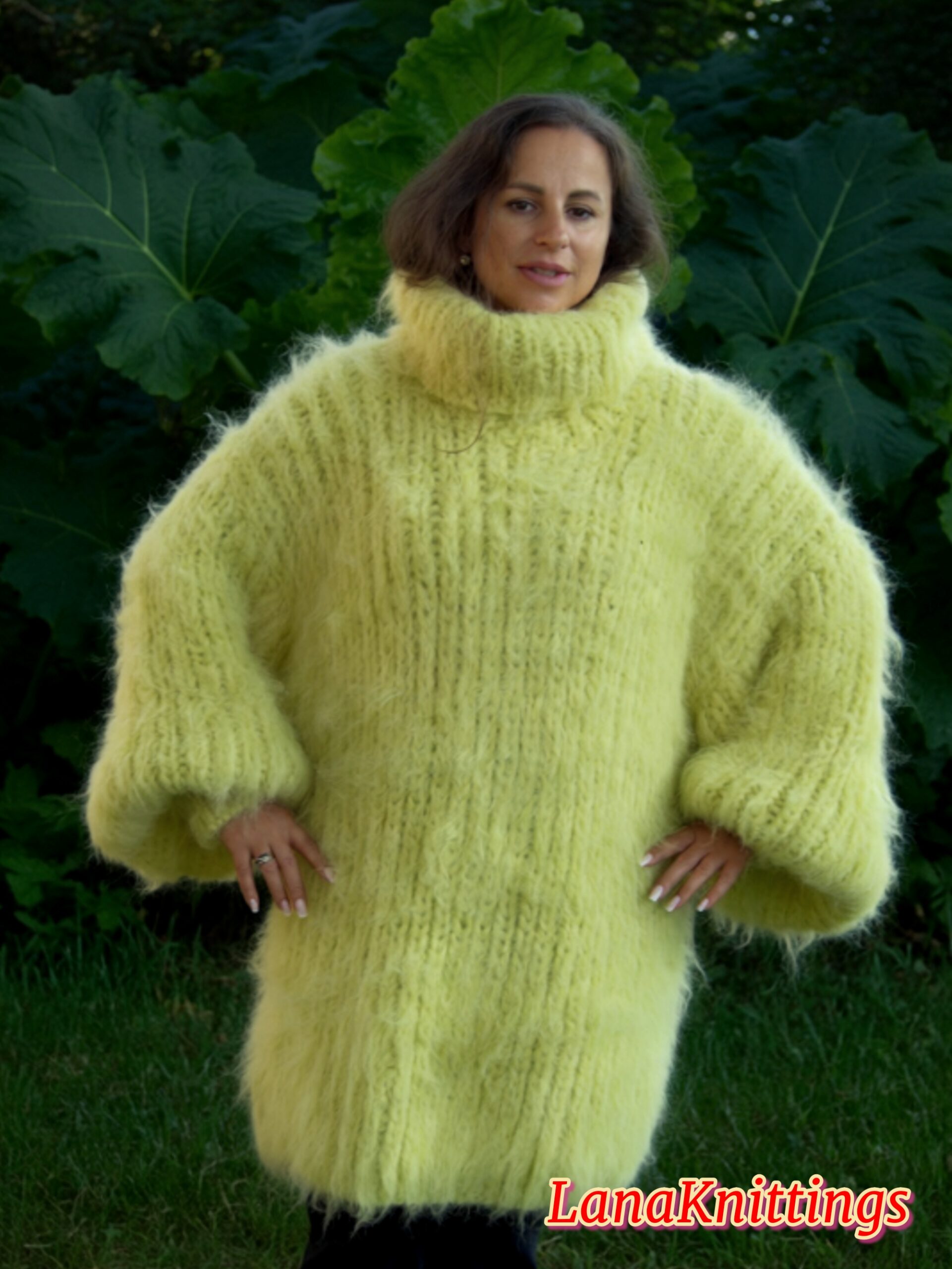 Apple Green Longhair Mohair Sweater Thick Handmade Handknitted by Lanaknittings - Image 3