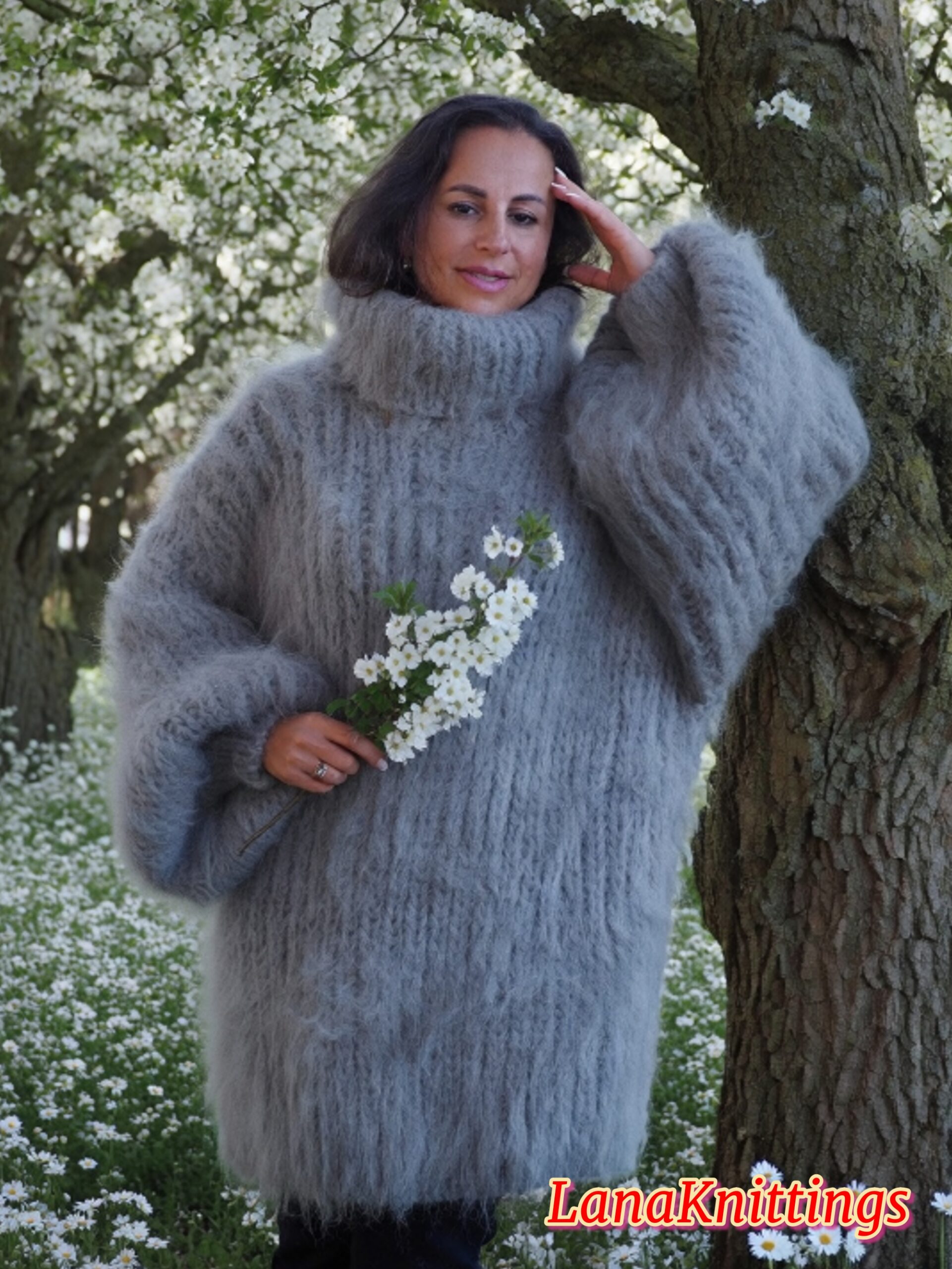Gray Longhair Mohair Sweater Thick Handmade Handknitted by Lanaknittings - Image 2